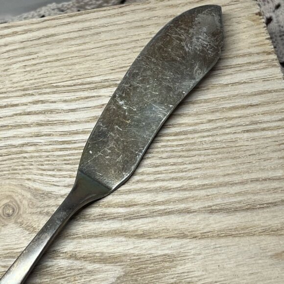 Silver Butter Knife - Picture 2 of 7